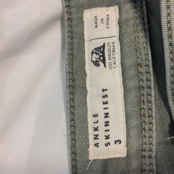 Olive Green Bullhead Skinny Jeans with ankle zipper.  Size 3 ankle - Picture 6 of 16